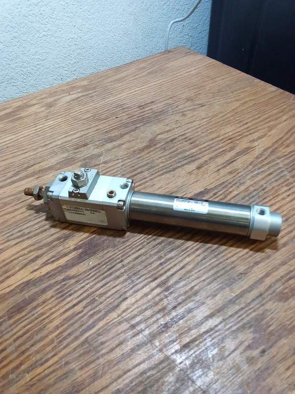 SMC CDLM2F32-100-E Air Cylinder