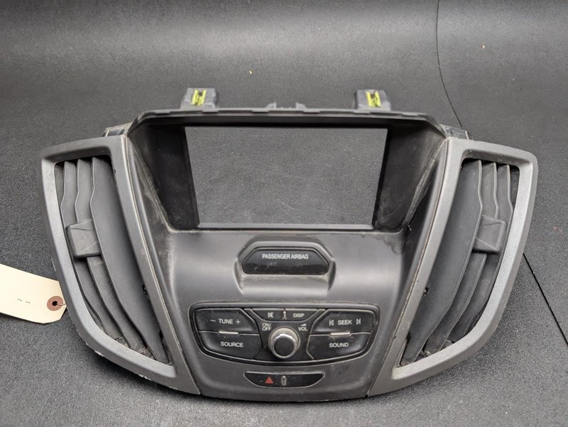 Radio Control Panel w/ Bezel + Air Vent Grilles 2015 Ford Transit 250 2016-2019