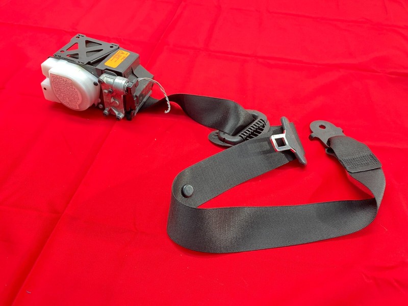 07-14 BMW E70 E71 X5 X6 Front Right Passenger Seatbelt Buckle Retractor Blck OEM