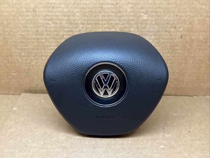 2017 Jetta Front Left Driver Side Steering Wheel Air Bag Airbag 5C6 880 201 E