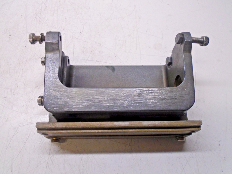 R2 Mercury Mariner 40Hp 4 Cyl Outboard Anchor Bracket w/ Anode 18486-1 818298A1