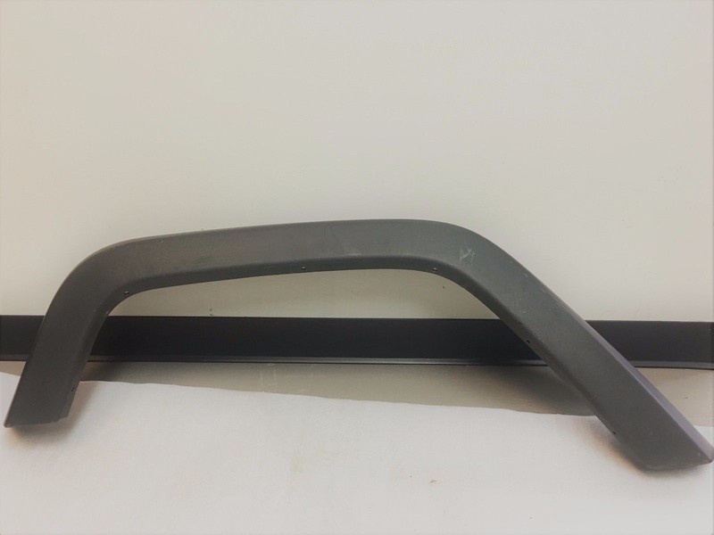 GENUINE 08 JEEP WRANGLER RUBICON 07-16 RIGHT WHEEL FLAIR TRIM REAR 11009F