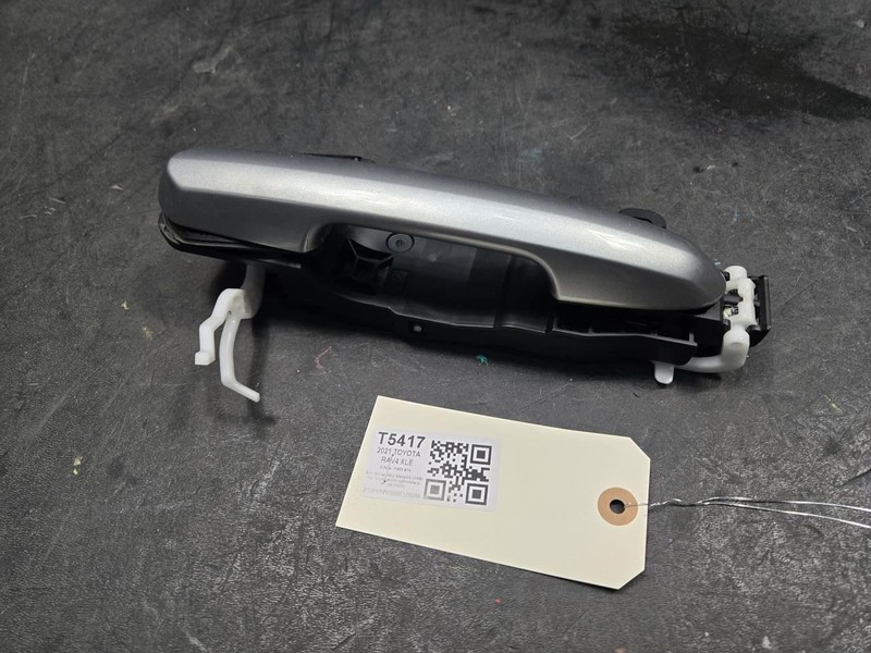 Rear Right Door Outside Handle 2021 Toyota RAV4 69211-0R070-B0 2019 2020 - 2025