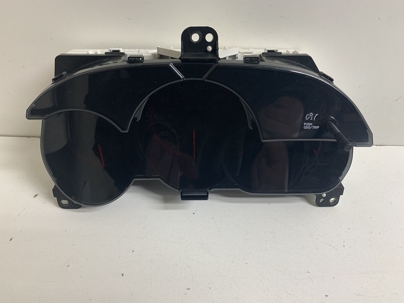 2009-2010 Toyota Matrix XRS / S M/T Speedometer Instrument Gauge Cluster ?miles?