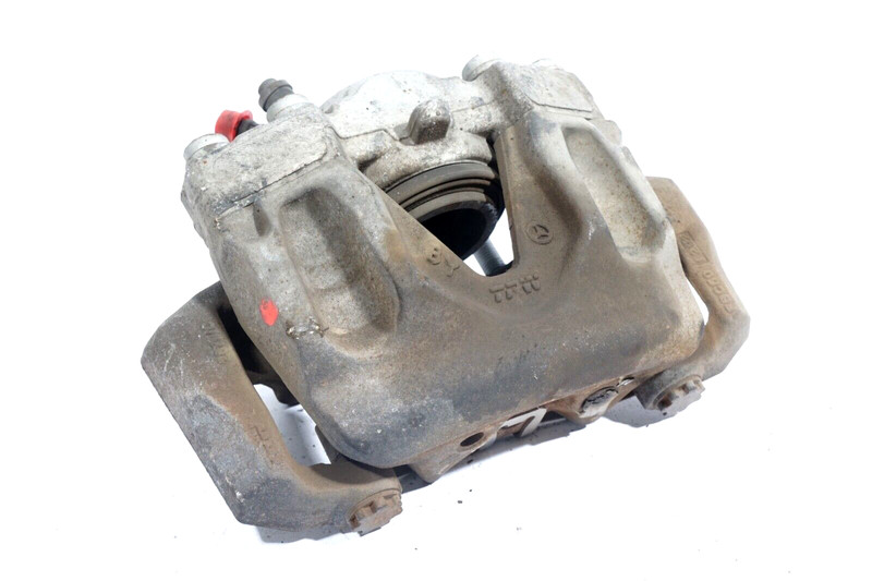 2008 - 2014 Mercedes Benz W204 C300Front Left Driver Side Brake Caliper oem