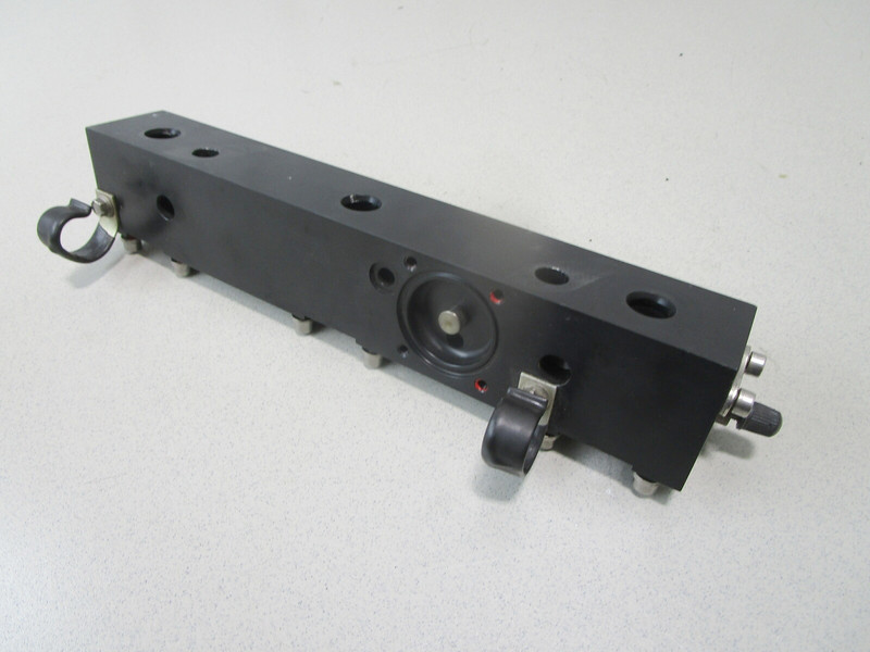 852379T6 Mercury Optimax 135 150 HP Fuel Rail Starboard Right