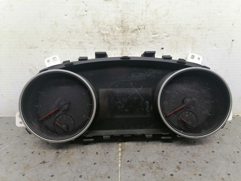 Speedometer MPH ID 94001R0040 Fits 22 CARNIVAL 1777103