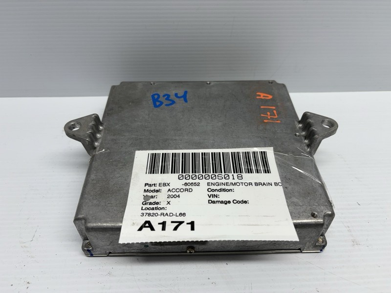 37820-RAD-L66 | 2003 HONDA ACCORD2.4LAT ECU ECM COMPUTER MODULE