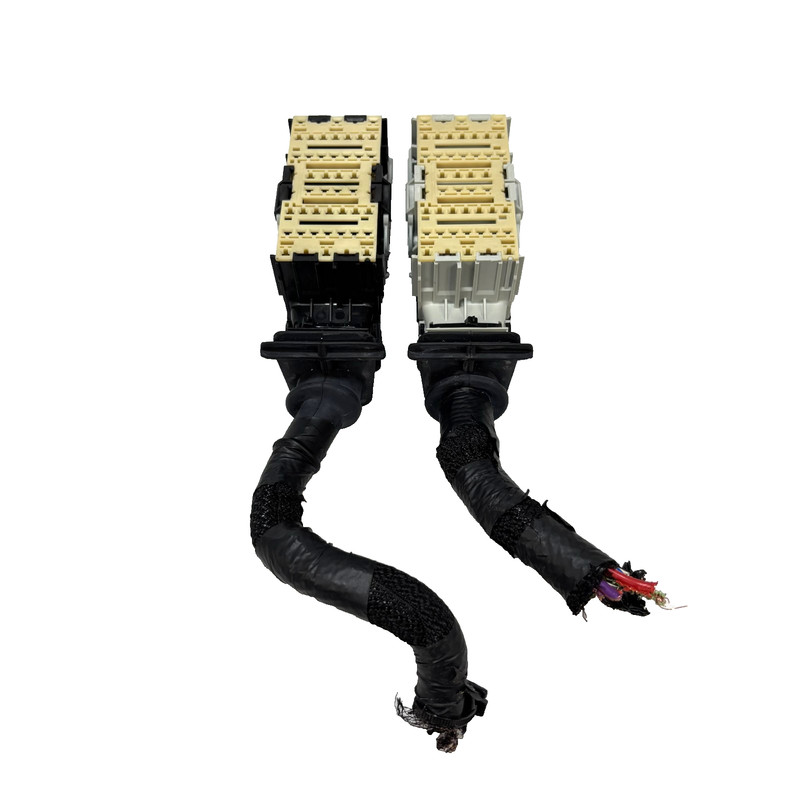 📌 2021 - 2025 FORD MUSTANG MACH-E FUSE BOX CONNECTORS OEM