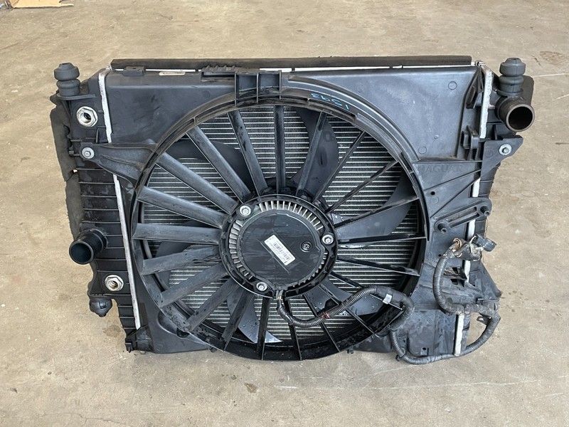 07 08 09 Jaguar XK Radiator Condenser Cooling Fan Assembly 4.2L 1593 OEM