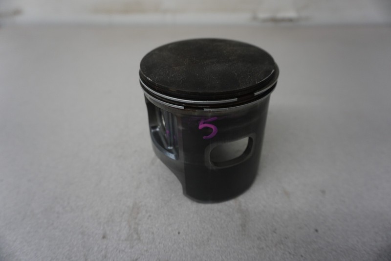 2005-2006 Polaris OEM Piston Switchback Fusion RMK 2202811 2203098