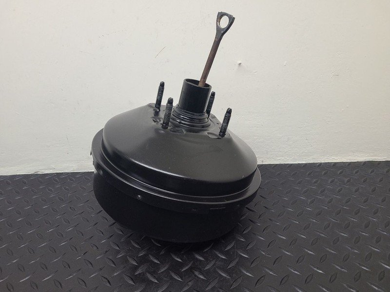 99-02 GMC Sierra 1500 Power Brake Booster Vacuum OEM 18060777