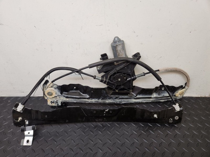 03-05 Lincoln Aviator Front Left Window Regulator Assembly OEM 3C5Z-7823201-AA