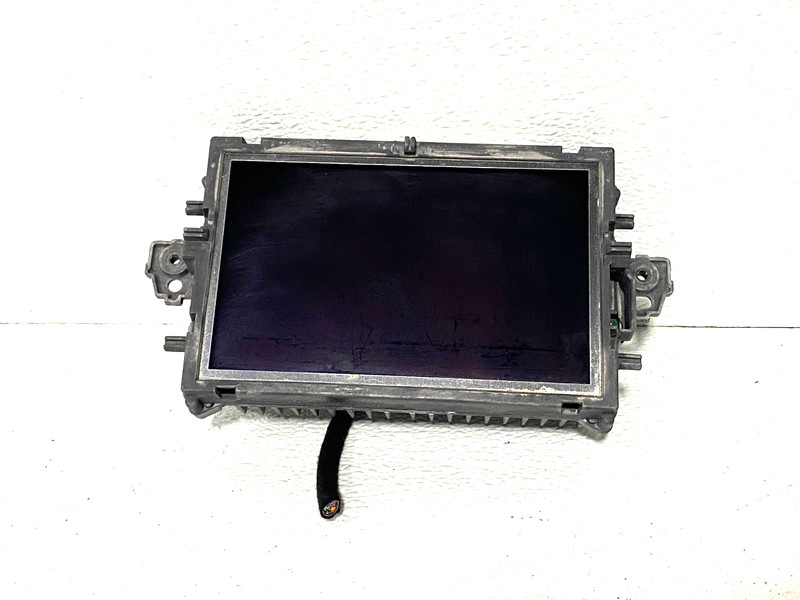 10-16 MERCEDES E550 E350 CONVERTIBLE DASH MOUNTED RADIO SCREEN OEM #A0.36