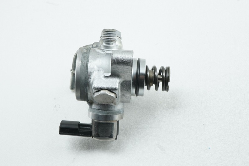 MAZDA 3 6 CX-5 High Pressure Fuel Pump w/ skyactive engine OEM 2012 - 2018