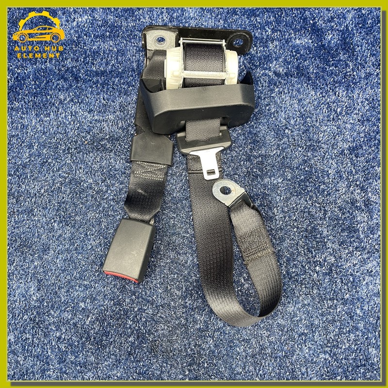 2013-2018 RAM 1500 SLT REBEL REAR CENTER 2ND ROW SEAT BELT RETRACTOR OEM