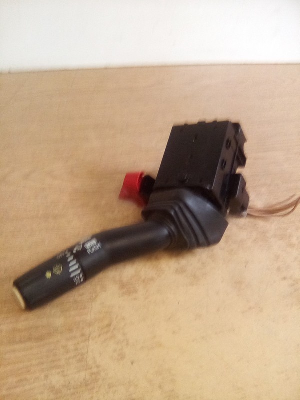 Freightliner M2 A06-36956-003 Turn Signal Switch