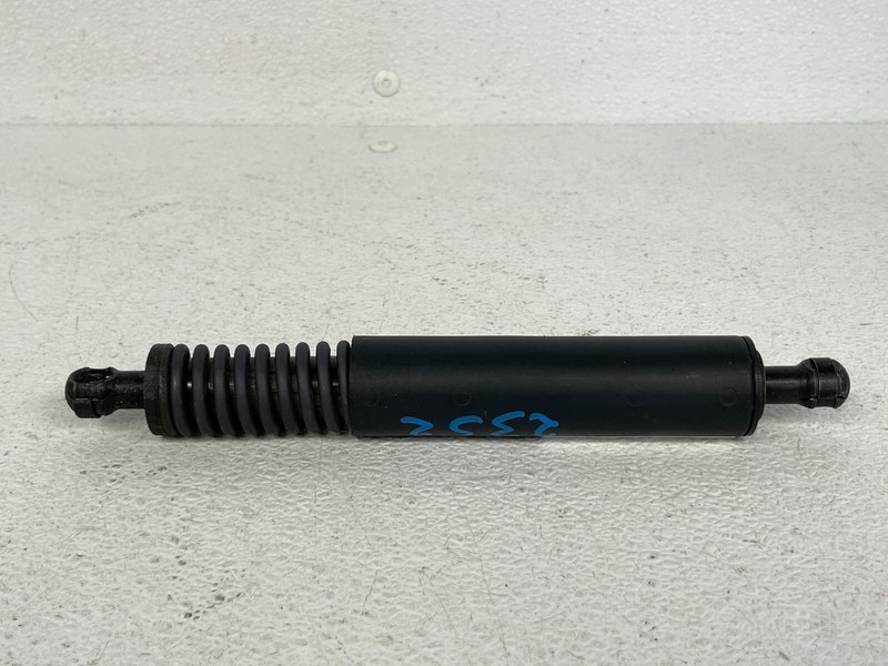 ⭐2003-2010 PORSCHE CAYENNE TURBO REAR TAILGATE TRUNCK STRUT DAMPER OEM LOT2352