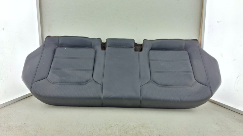 2013-2015 VOLKSWAGEN VW PASSAT TDI REAR SECOND ROW LOWER SEAT CUSHION BOTTOM OEM