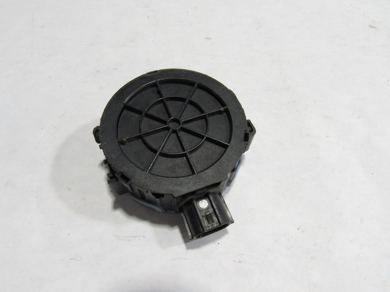 13-18 Lexus ES300H 2015 Front Left Driver Audio Sound Virtual Alert Speaker ;:Y