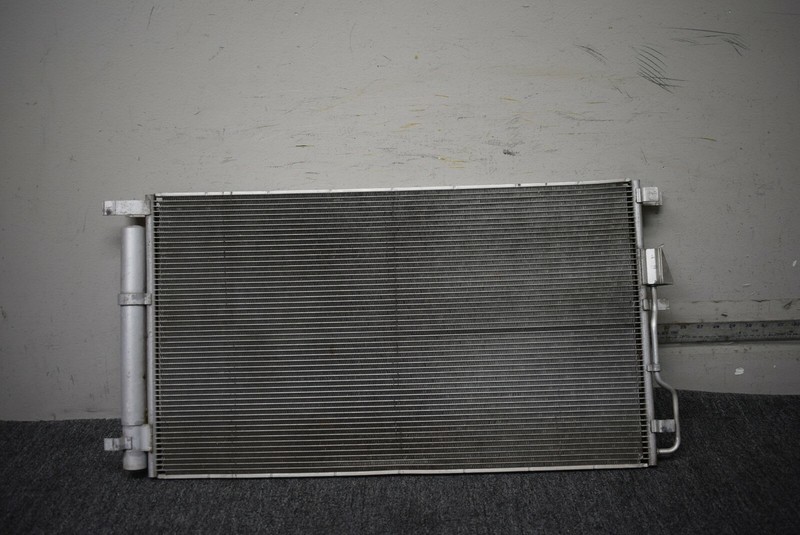 2006-2013 HYUNDAI AND KIA RADIATOR 25310-D3