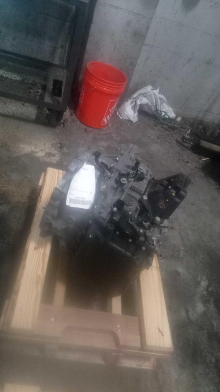2012 Hyundai Sonata Automatic Transmission Assembly OEM 2.4L Black 133K Miles