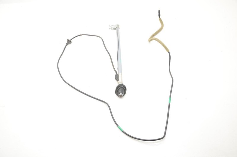 96-02 Toyota 4Runner SR5 Retractable Antenna Assembly