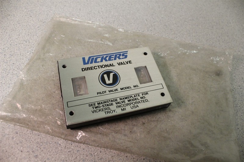 Vicker 298777 Directional Valve *FREE SHIPPING*