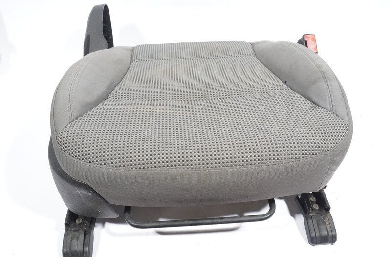 2011-2014 HYUNDAI SONATA GLS FRONT RIGHT PASS SIDE LOWER SEAT CUSHION OEM