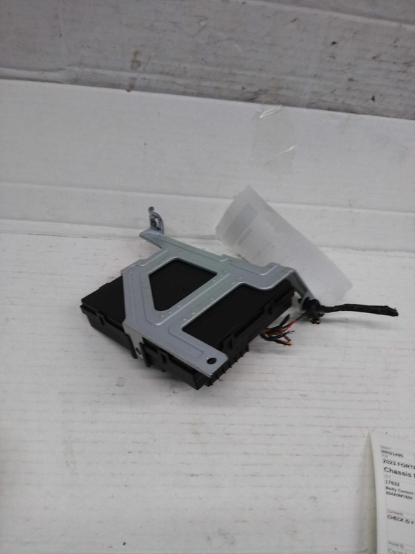 2023 KIA Forte Body Control Module OEM 954A0M7600 Used 47K Miles Red