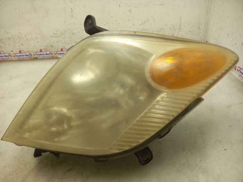 06 SCION XA PASSENGER RIGHT HEADLIGHT