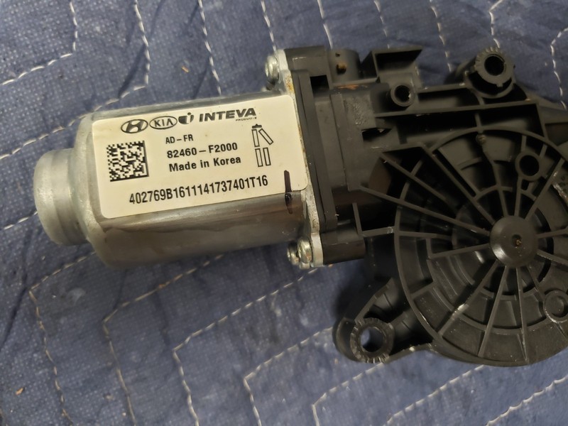 17 18 19 20 HYUNDAI ELANTRA FRONT PASSENGER POWER WINDOW MOTOR OEM 82460-F2000