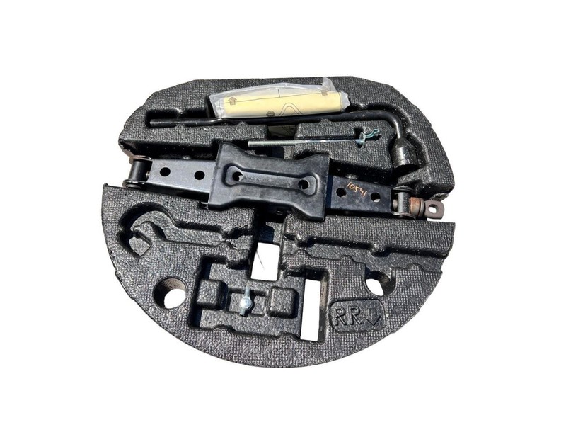 2011-2024 Honda Odyssey Jack With Tools And Foam Holder