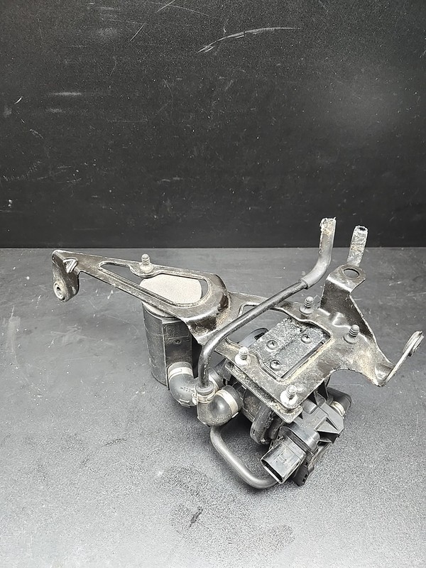 2000-2006 Audi TT Mk1 Fuel Leak Detection Pump Evaporative Emmision 4D0906271