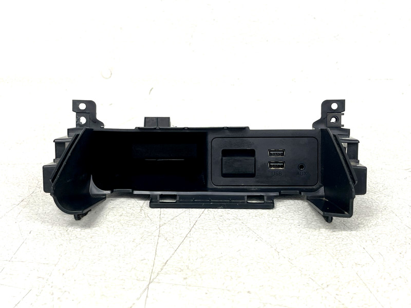⭐2016-2024 MAZDA MIATA MX-5 FRONT CONSOLE TRIM PANEL WITH USB OUTLET OEM LOT2697