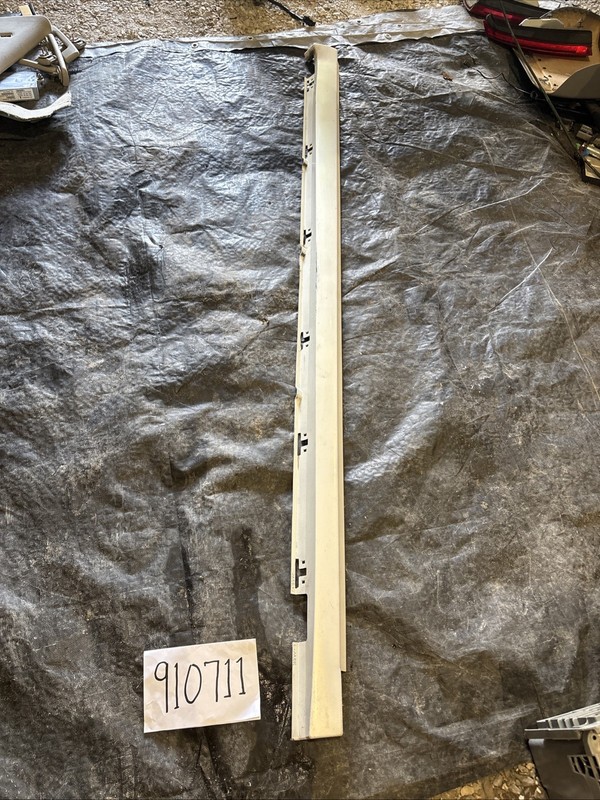 2006-2011 Cadillac DTS Rocker Panel Trim White Pearl Passenger RH15790868 #1