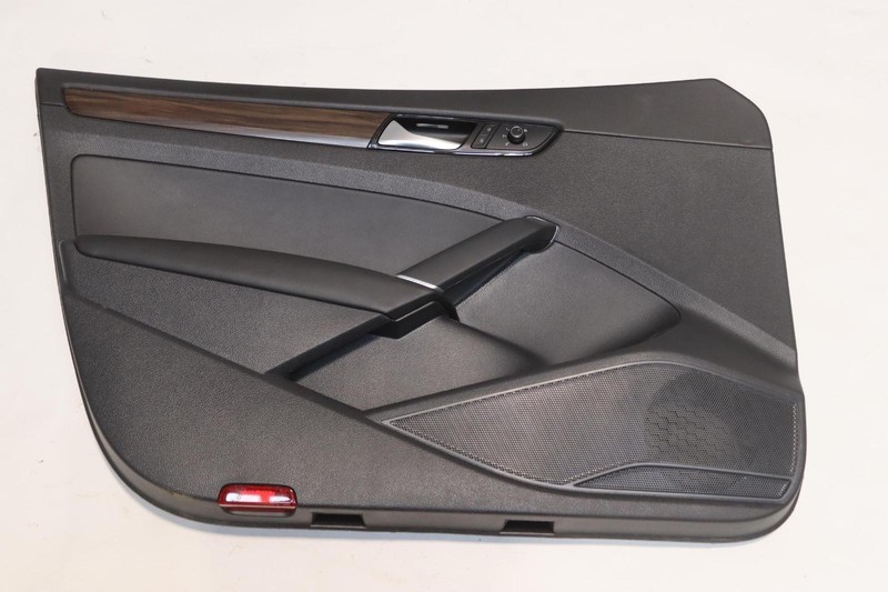 2020-2022 VOLKSWAGEN VW PASSAT FRONT LEFT DRIVER DOOR PANEL TRIM COVER OEM