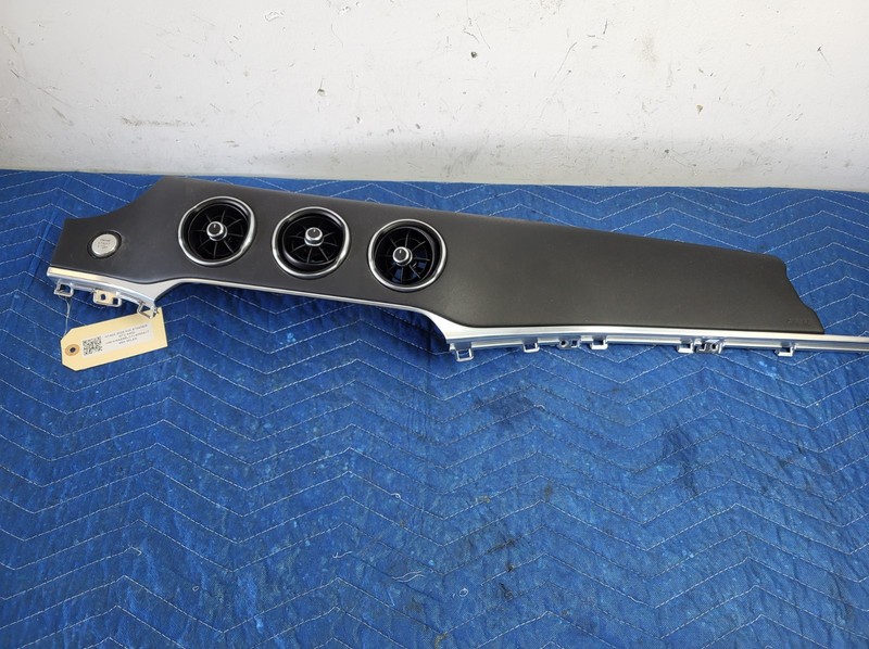2018-2021 Kia Stinger Dash Center AC Heater Air Vent Grille Panel 84765-J5300WK
