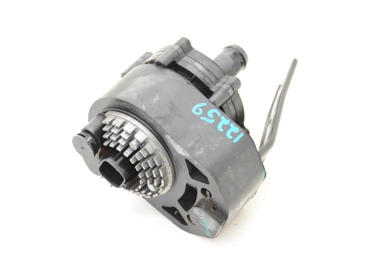 12-16 Tesla Model S Driver Left Front Water Pump