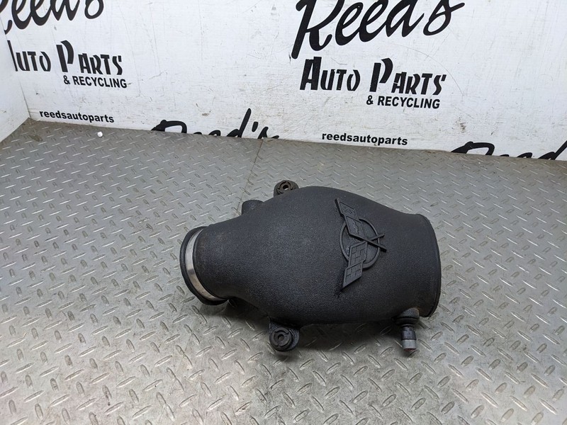 1997-2000 C5 CORVETTE AIR CLEANER INTAKE BRIDGE DUCT 25179366 1177889