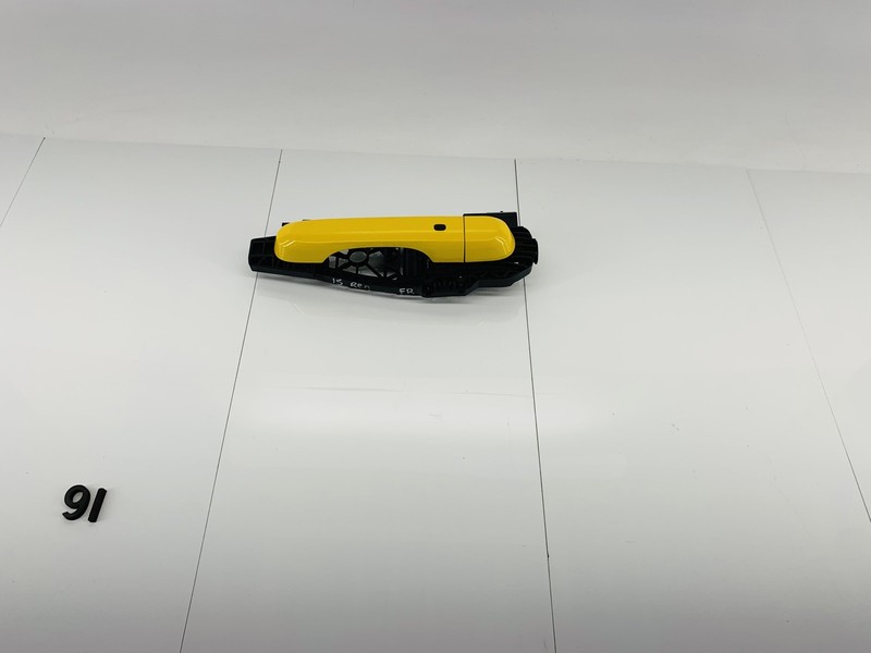 15-23 JEEP RENEGADE FRONT RIGHT PASSENGER SIDE EXTERIOR DOOR HANDLE OEM