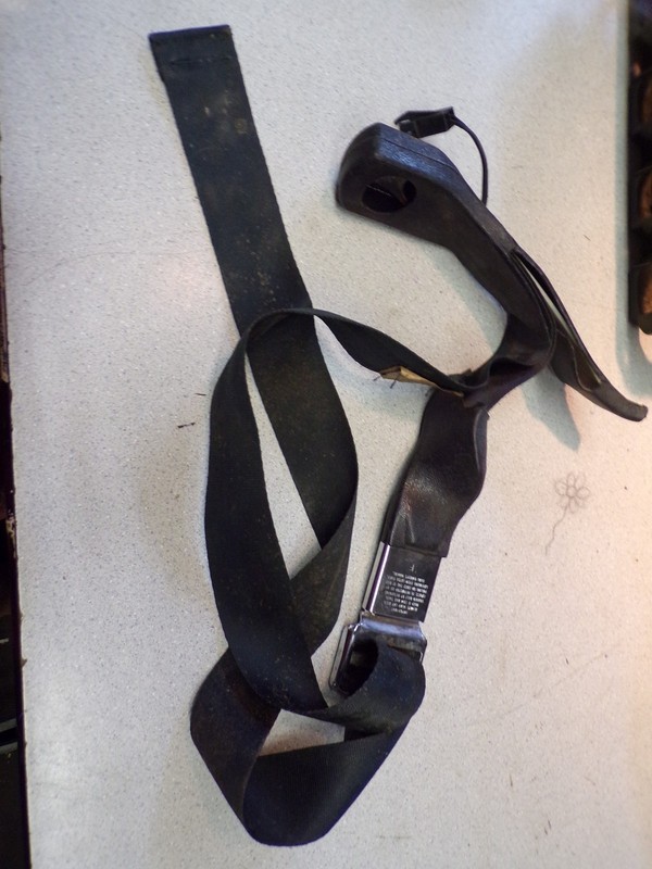 GM Seat Belt #1717 20090282 *FREE SHIPPING*