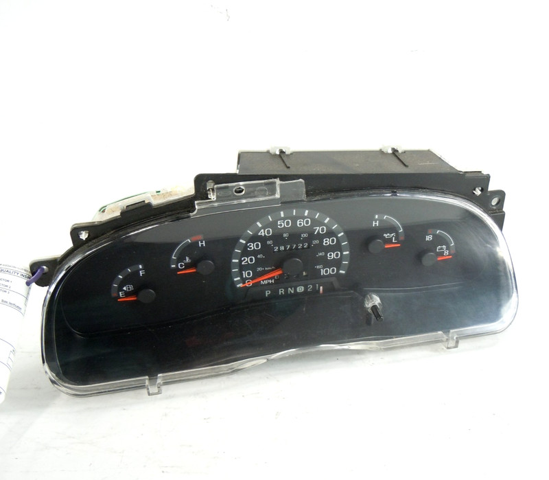 2003 03 Ford E-250 Speedometer Instrument Cluster MPH OEM 287K