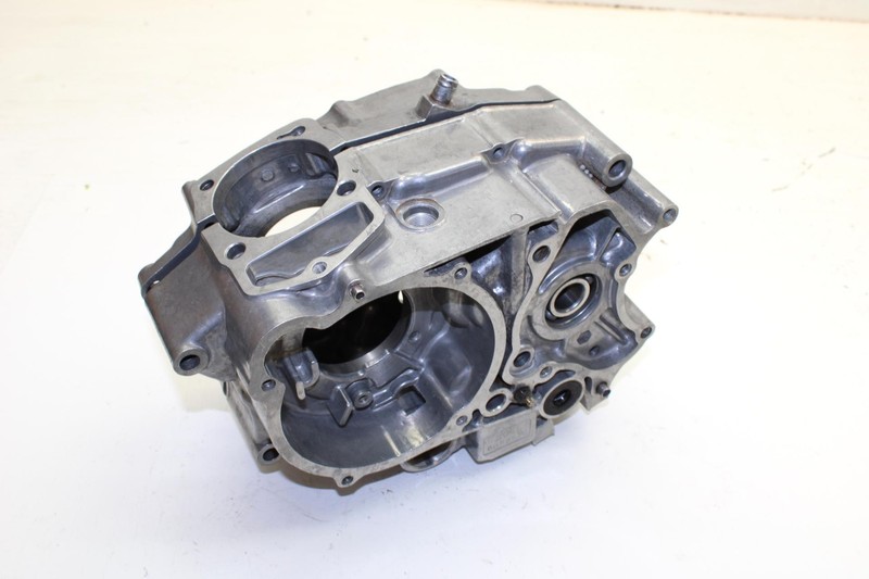 84 Honda ATC 200S OEM Crankcase 11200-958-000 AH18