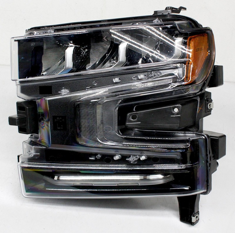 OEM Left Driver Side Headlamp For Chevrolet Silverado 1500 84547821