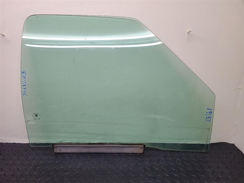 94-04 Chevrolet S10 Pickup Front Right Passenger Door Glass OEM 15724372