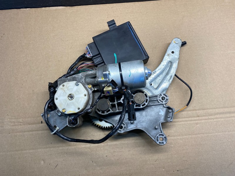 2009 to 2016 GMC Acadia Rear Trunk Liftgate Power Motor Actuator OEM AE0188 DG