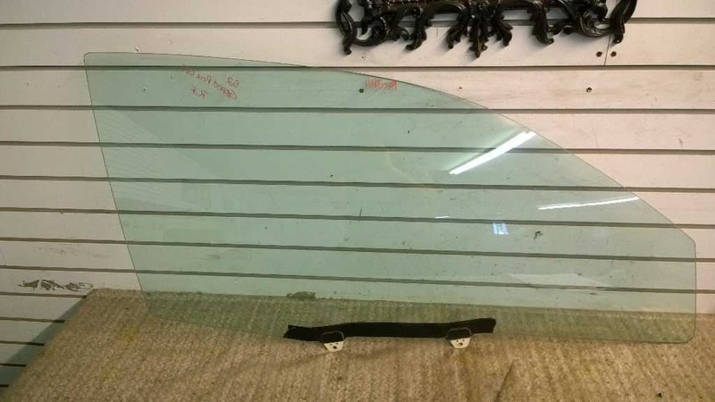 02 PONTIAC GRAND PRIX GT PASSENGER RIGHT FRONT WINDOW DOOR GLASS OEM 1145-19