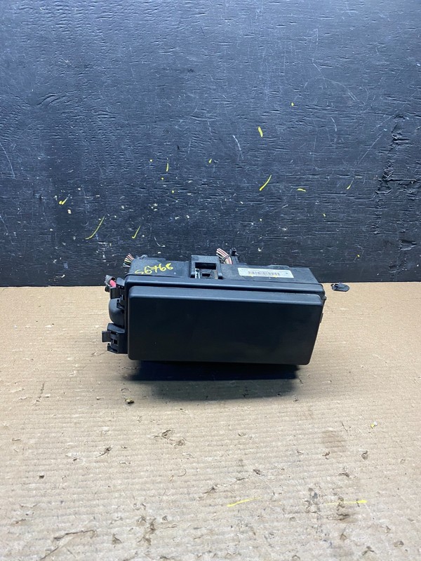 2005 Jeep Grand Cherokee BMC Body Module Power Fuse Box Relay OemS6768 DG