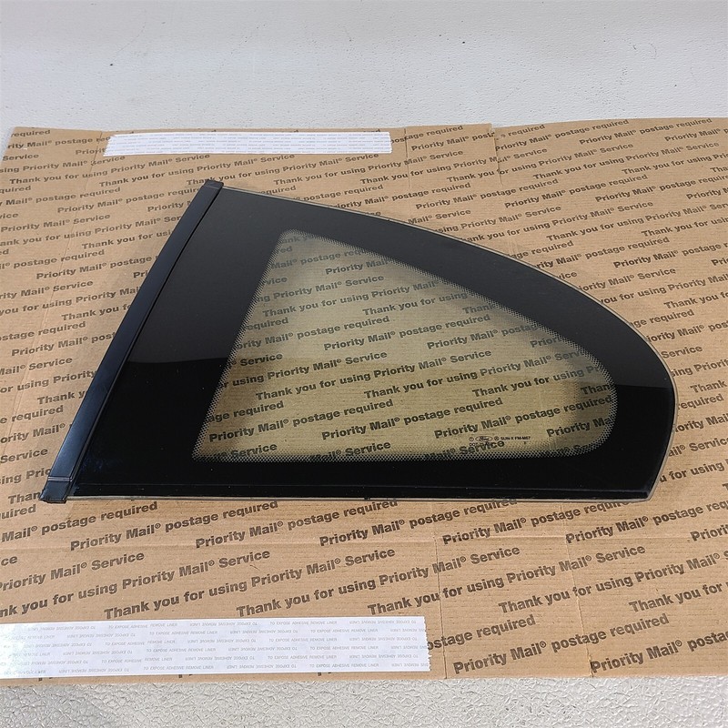 94-98 Mustang GtCoupe Driver Rear Quarter Glass Window Oem Aa7443